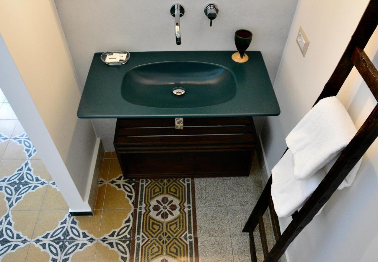Domus Aleria Deluxe Rooms Шака Екстериор снимка