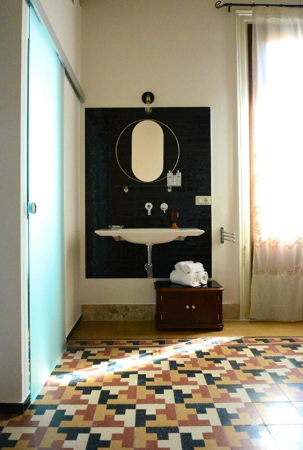 Domus Aleria Deluxe Rooms Шака Екстериор снимка