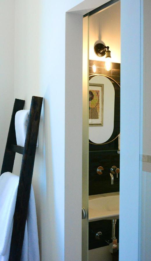 Domus Aleria Deluxe Rooms Шака Екстериор снимка