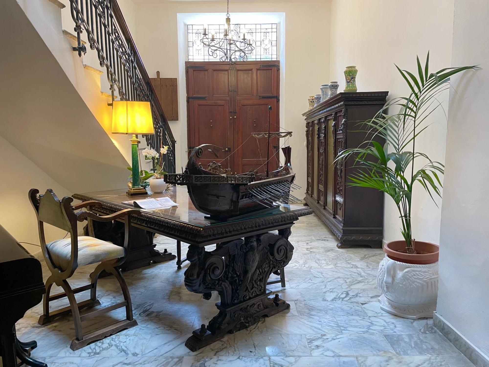Domus Aleria Deluxe Rooms Шака Екстериор снимка